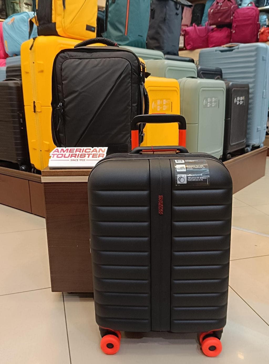 American Tourister Neovibe