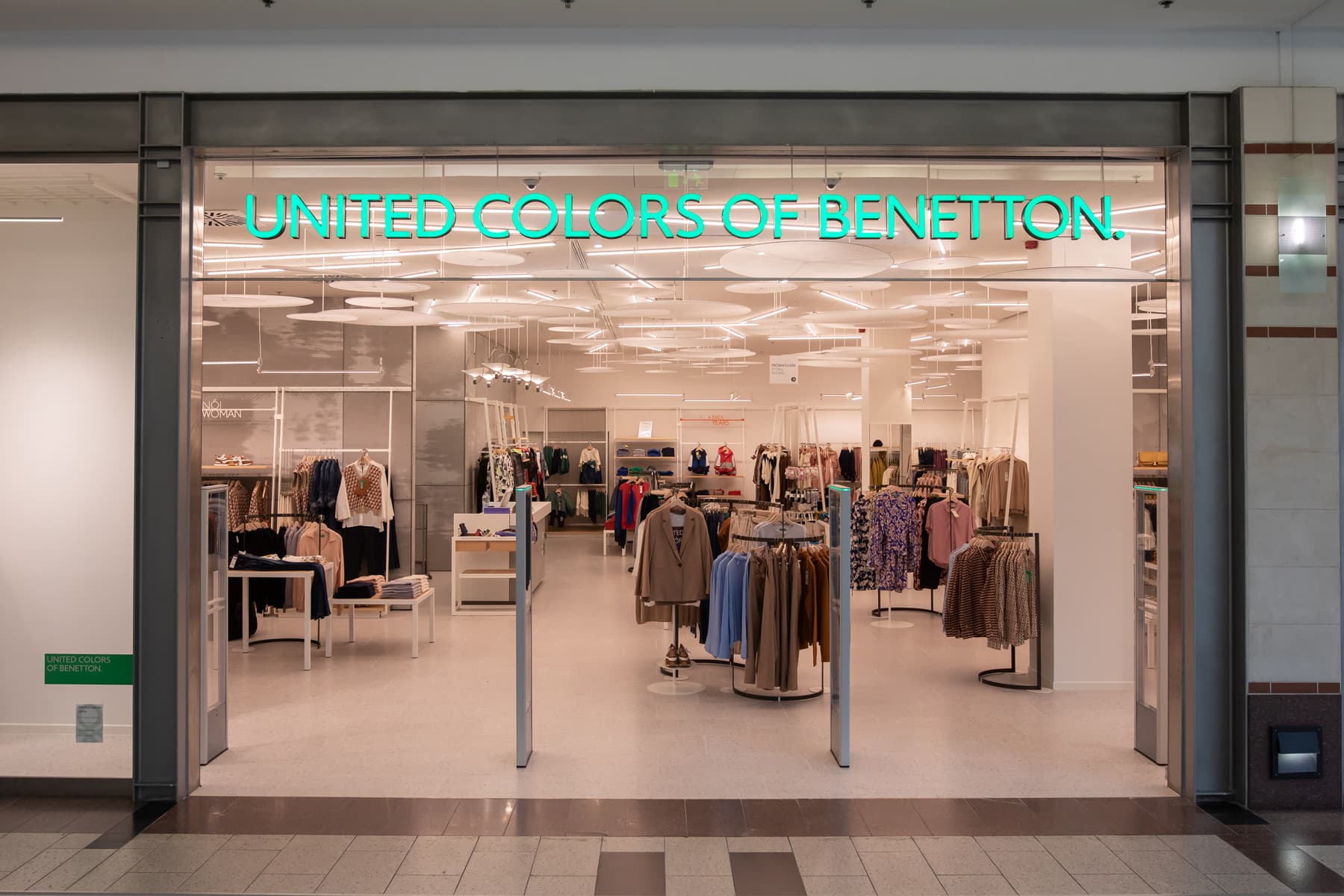 UNITED COLORS OF BENETTON