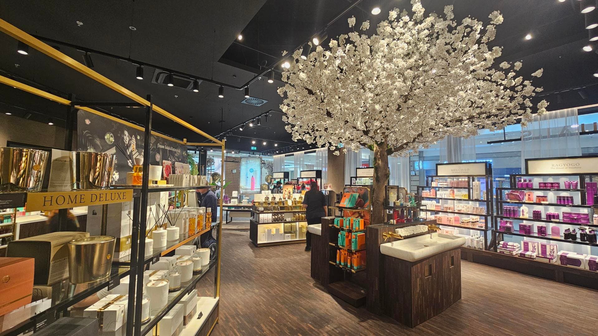 Megnyílt a Rituals a Westendben!