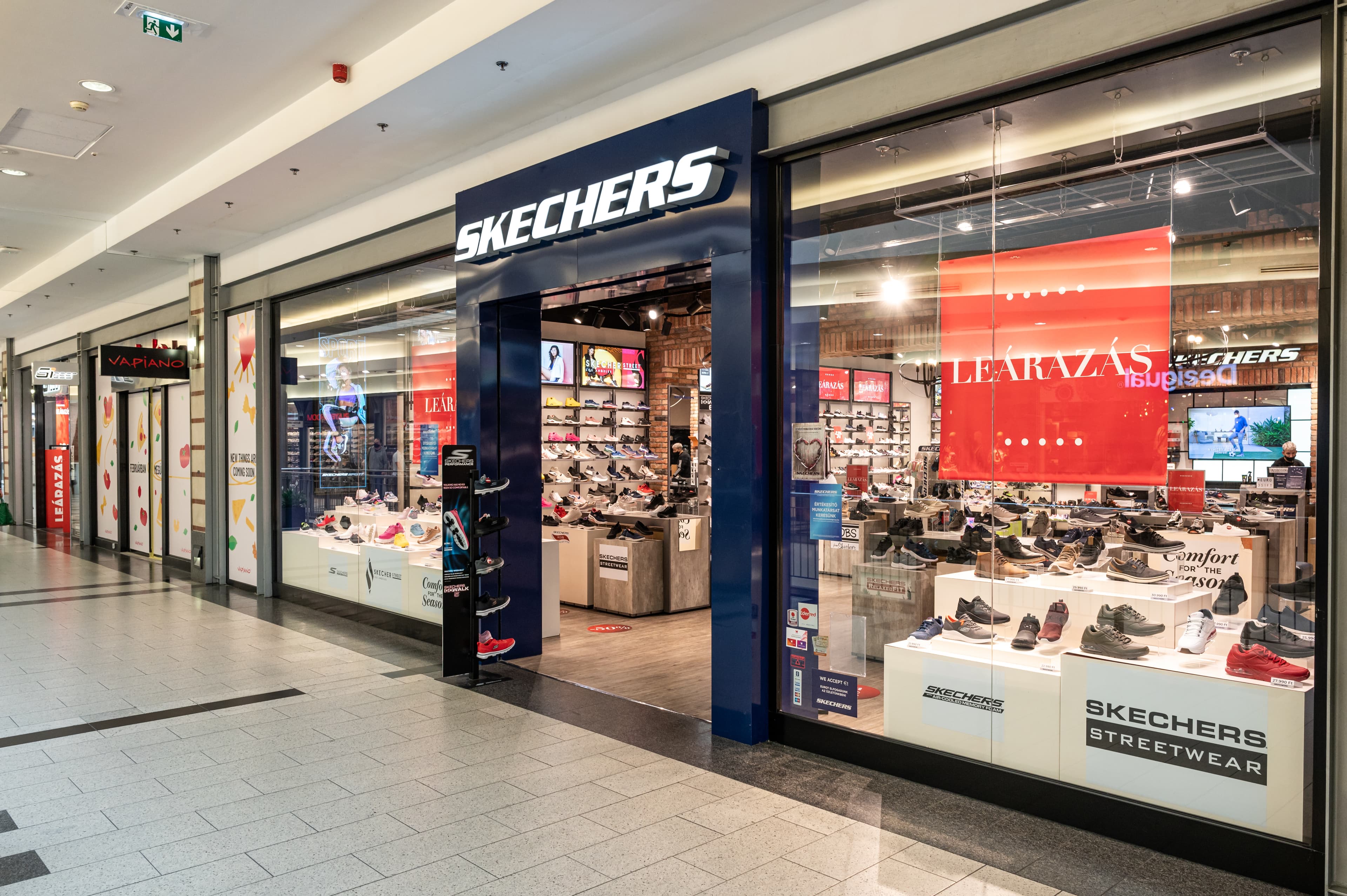 Skechers
