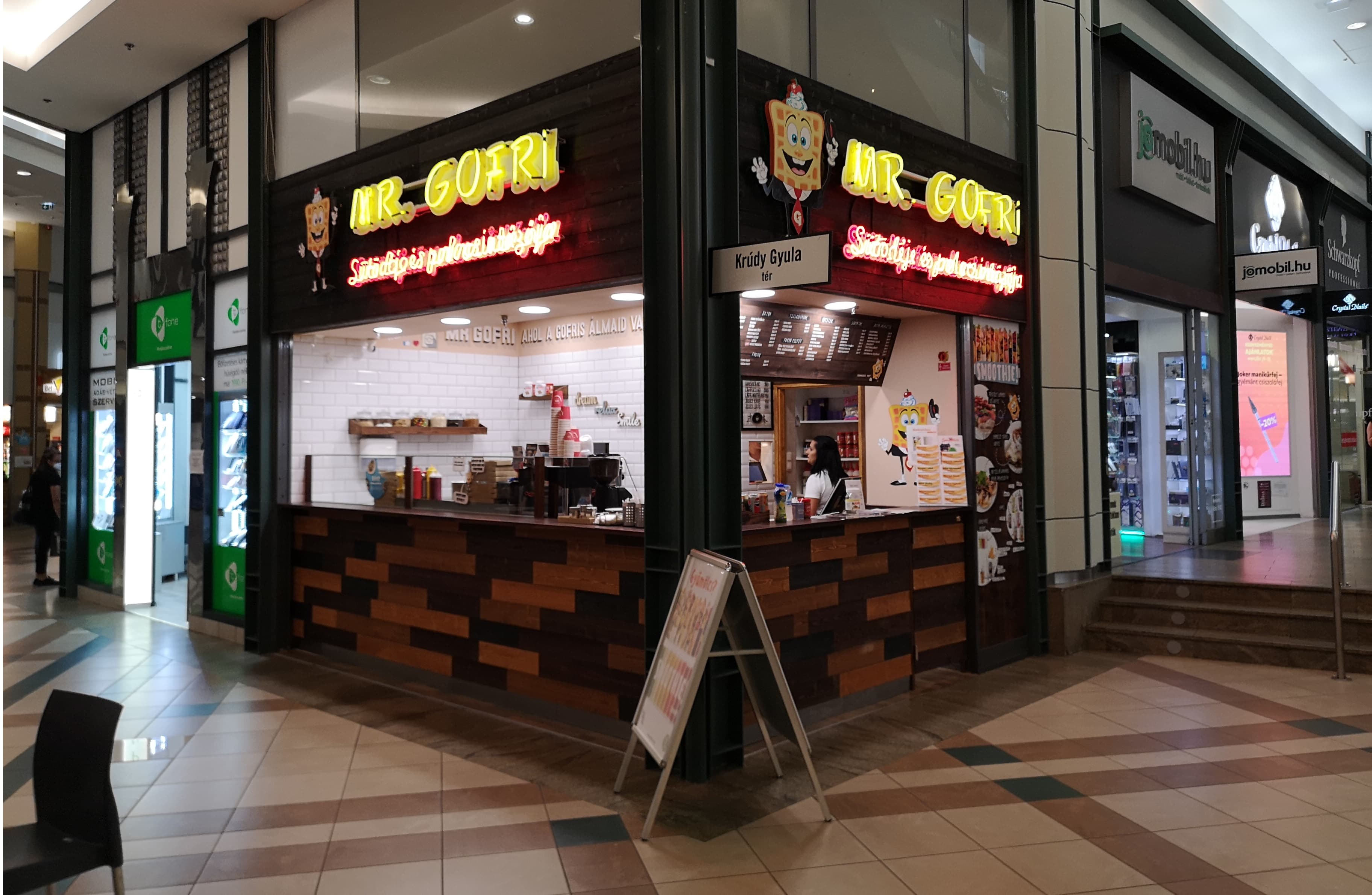 Mr. Gofri Sütödéje és Palacsintázója