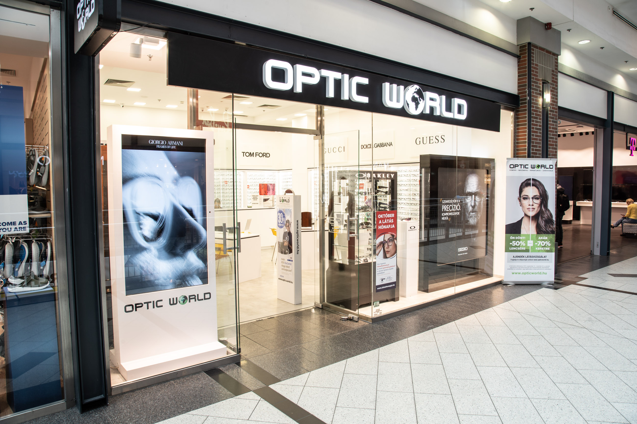 Optic world